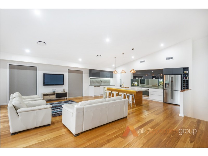 5 Ballan Court, Cornubia QLD 4130