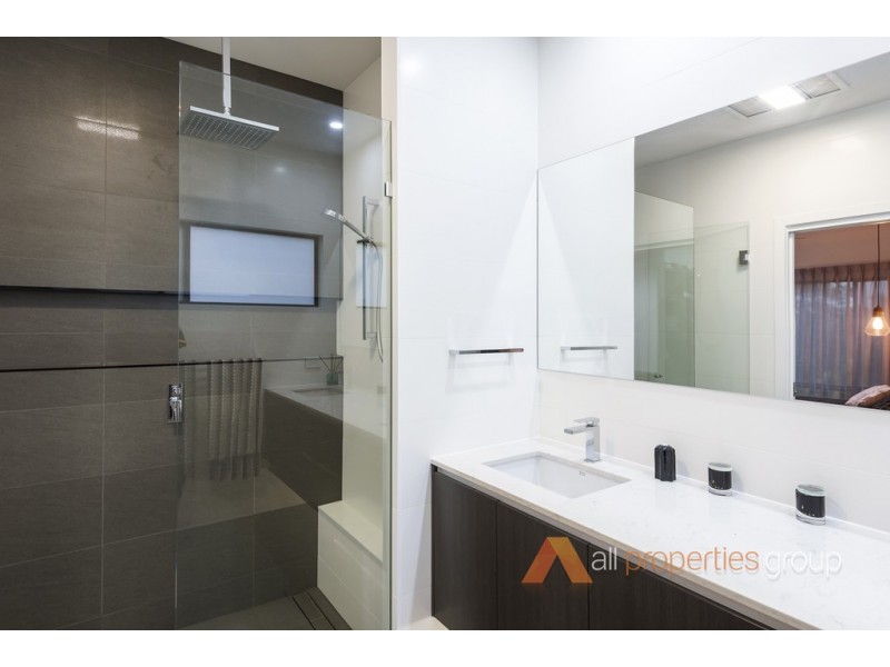 5 Ballan Court, Cornubia QLD 4130