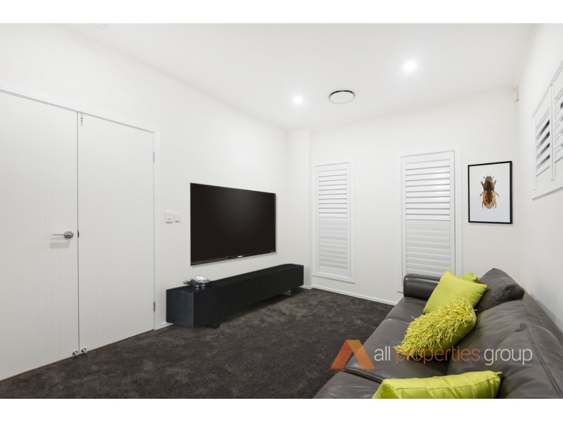 5 Ballan Court, Cornubia QLD 4130