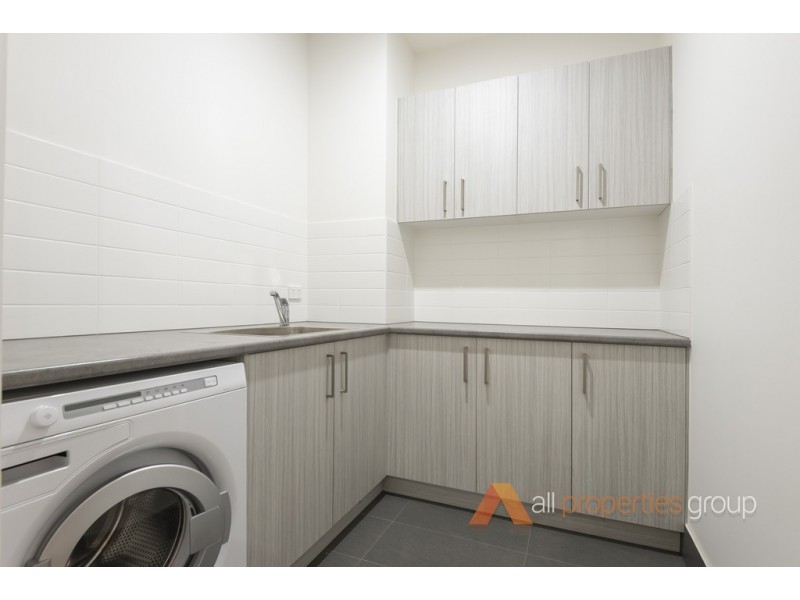 5 Ballan Court, Cornubia QLD 4130