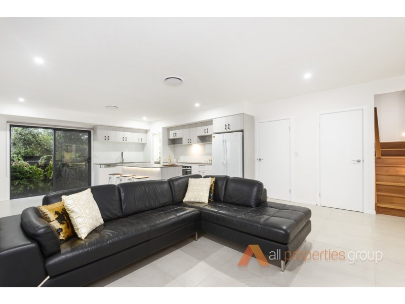 5 Ballan Court, Cornubia QLD 4130