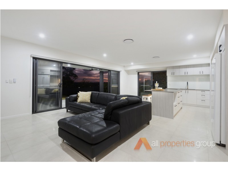 5 Ballan Court, Cornubia QLD 4130