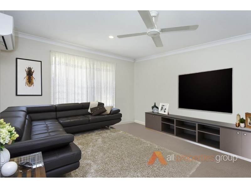 6 Kite Crescent, Eagleby QLD 4207