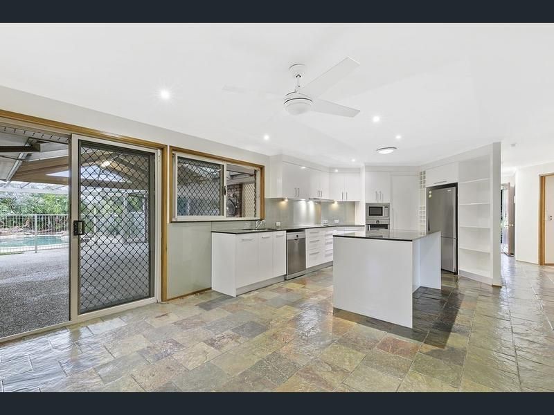 9-11 Grove Road, Holmview QLD 4207