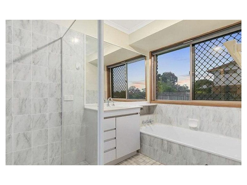 9-11 Grove Road, Holmview QLD 4207