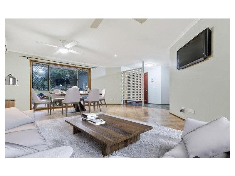 9-11 Grove Road, Holmview QLD 4207