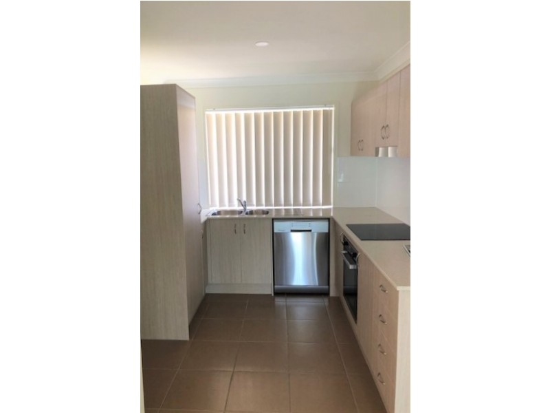 1/14A Spruce Street, Loganlea QLD 4131