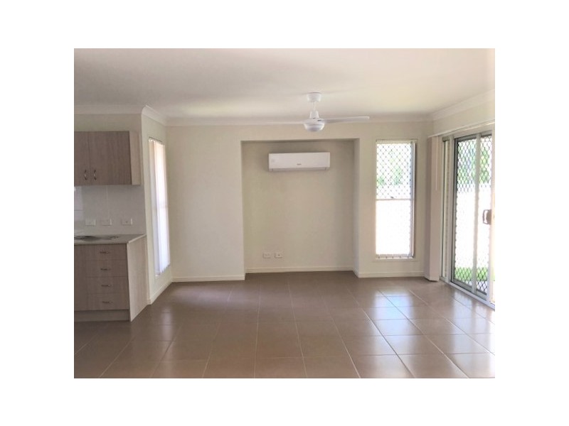 1/14A Spruce Street, Loganlea QLD 4131