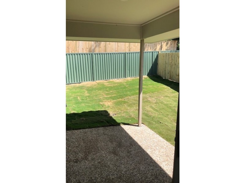 2/14A Spruce Street, Loganlea QLD 4131