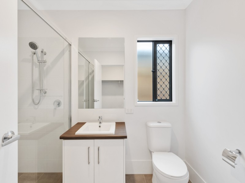 16 Fleming Street, Logan Reserve QLD 4133