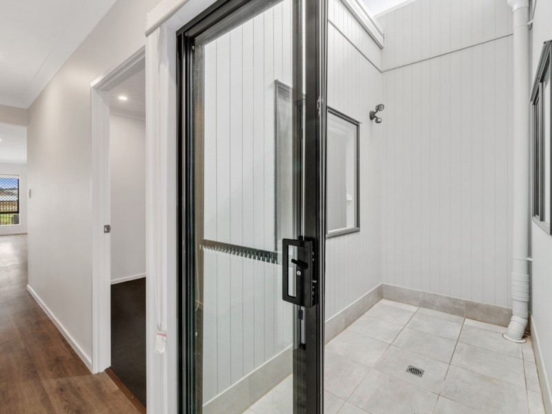 16 Fleming Street, Logan Reserve QLD 4133