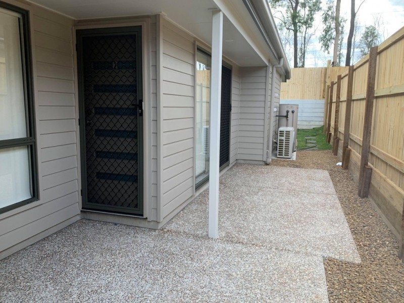 2/51 Booth Street, Redbank QLD 4301