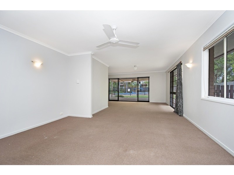 43 Blue Gum Drive, Marsden QLD 4132