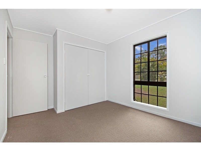 43 Blue Gum Drive, Marsden QLD 4132