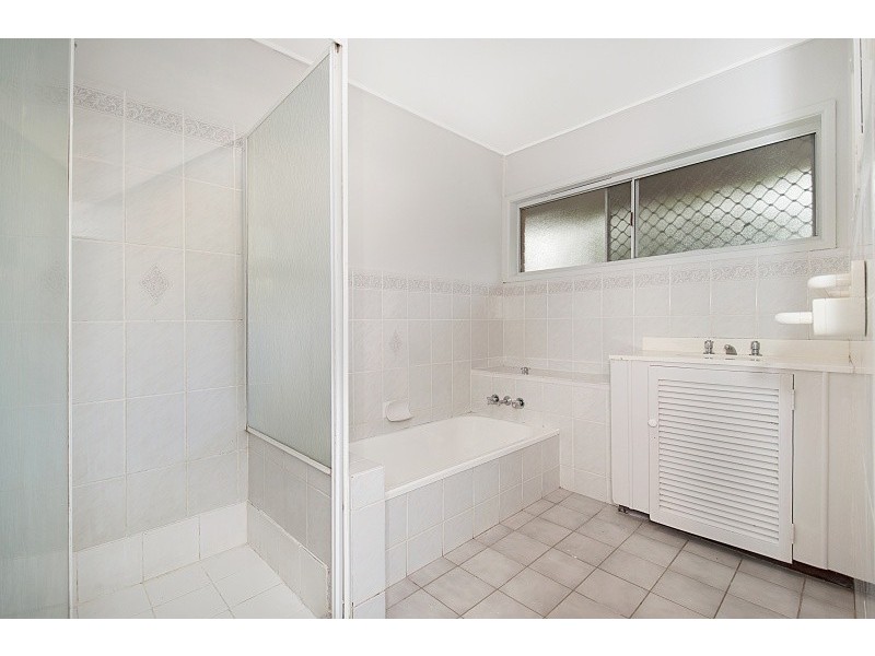 43 Blue Gum Drive, Marsden QLD 4132