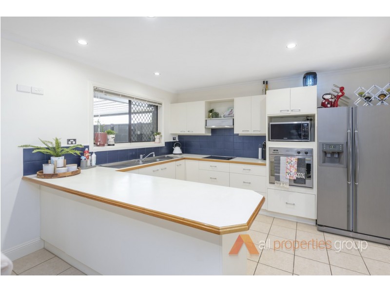 43 Blackthorn Crescent, Shailer Park QLD 4128
