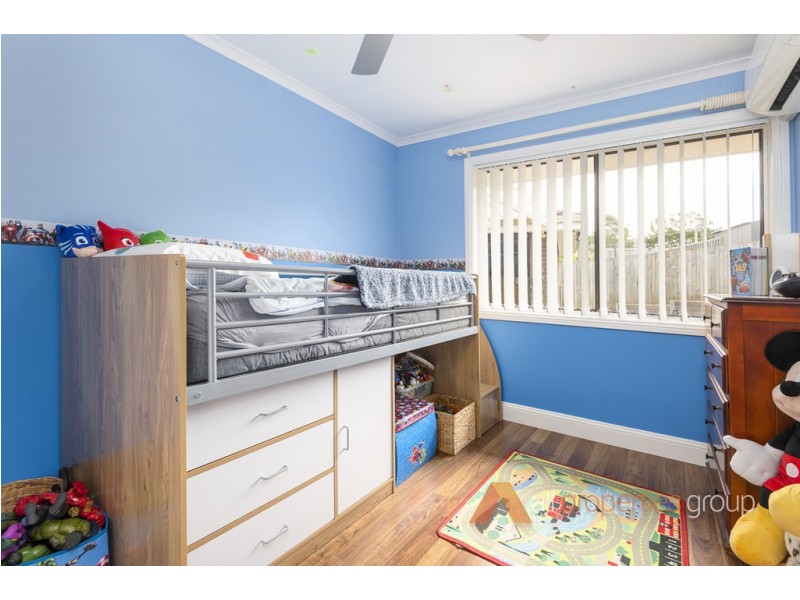 43 Blackthorn Crescent, Shailer Park QLD 4128