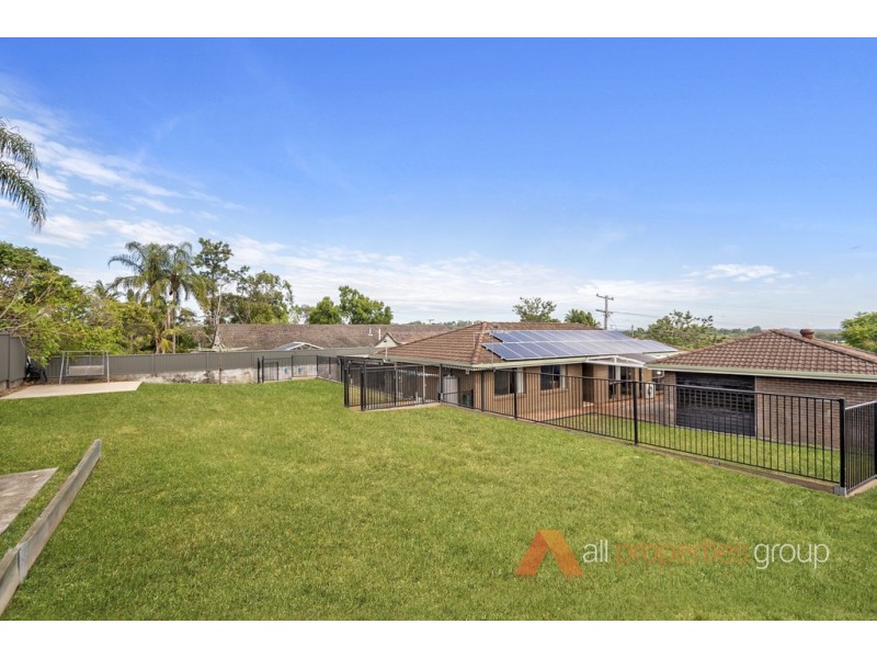 43 Blackthorn Crescent, Shailer Park QLD 4128