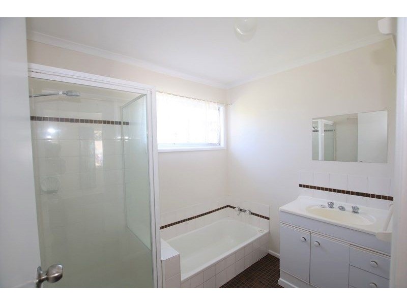 24 Blackbutt Street, Crestmead QLD 4132