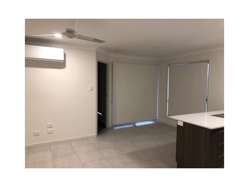 1/3 Mount Mitchell Street, Park Ridge QLD 4125