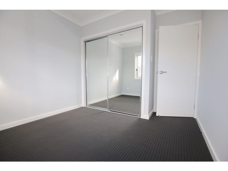 2/8 Diller Drive, Crestmead QLD 4132