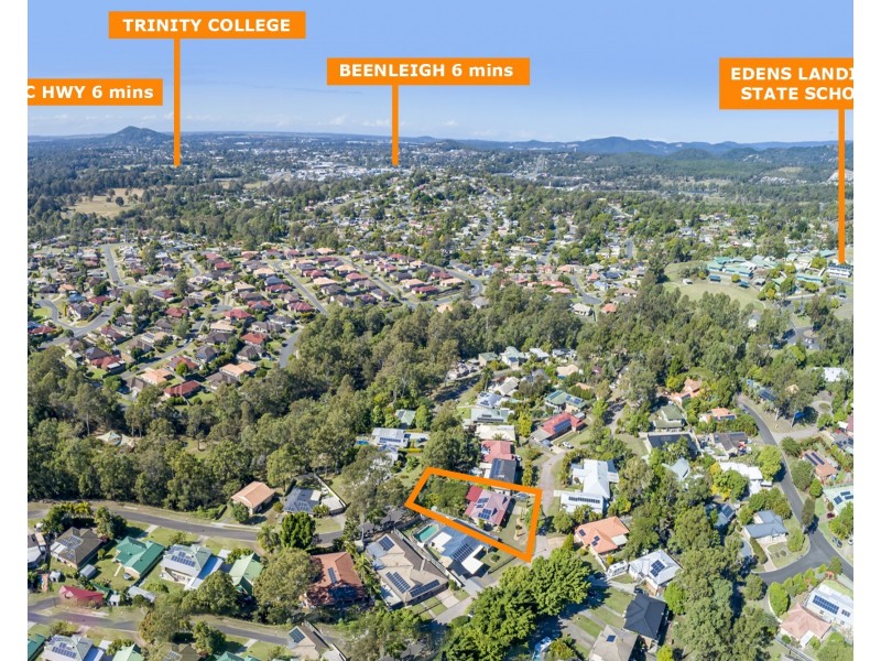 9 Costigan Terrace, Edens Landing QLD 4207