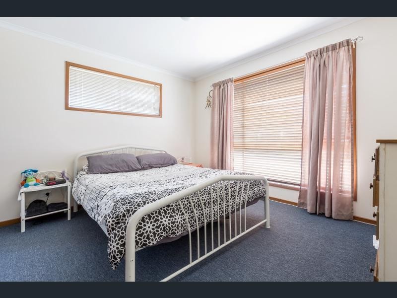 52 Jacaranda Drive, Yamanto QLD 4305