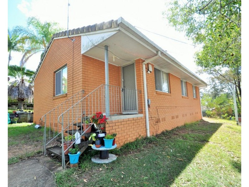 24 Hill Street, Kingston QLD 4114