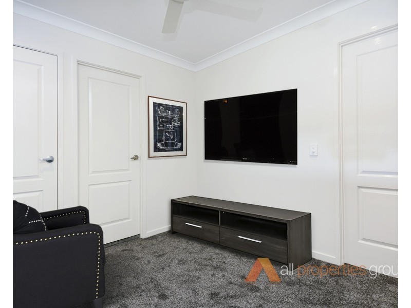 1/8 Rebecca Circuit, Eagleby QLD 4207