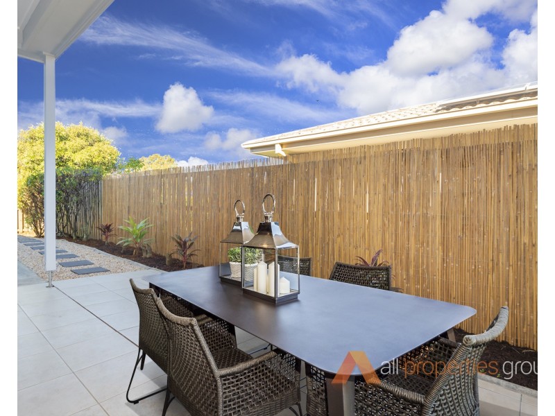 1/8 Rebecca Circuit, Eagleby QLD 4207