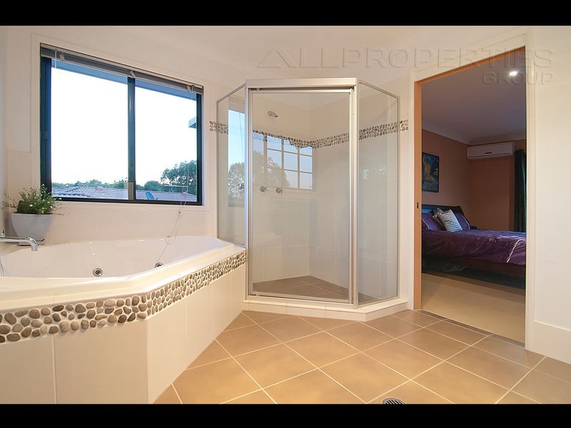 20 William Nixon Way, Edens Landing QLD 4207