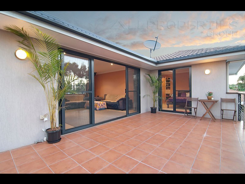 20 William Nixon Way, Edens Landing QLD 4207
