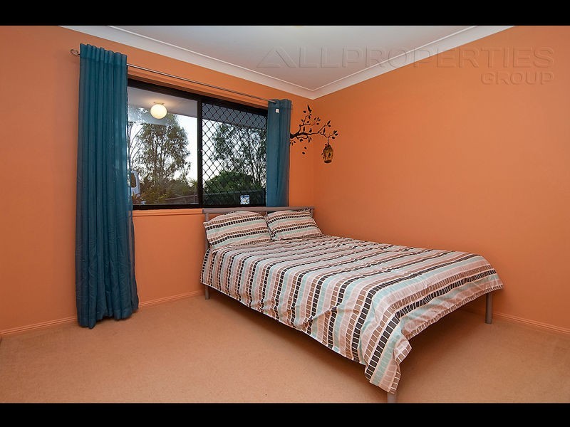20 William Nixon Way, Edens Landing QLD 4207