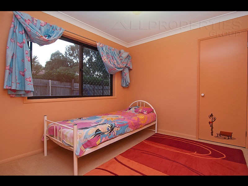 20 William Nixon Way, Edens Landing QLD 4207