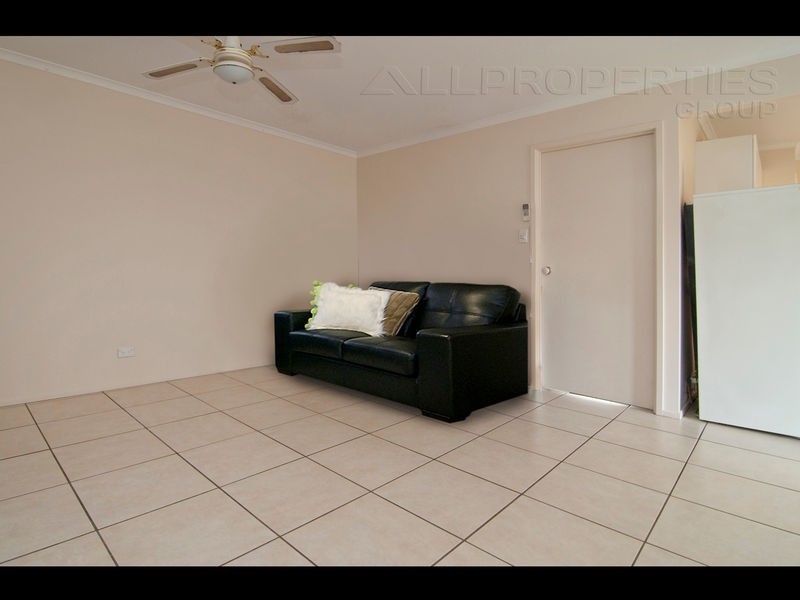 1 Kabut Court, Tanah Merah QLD 4128