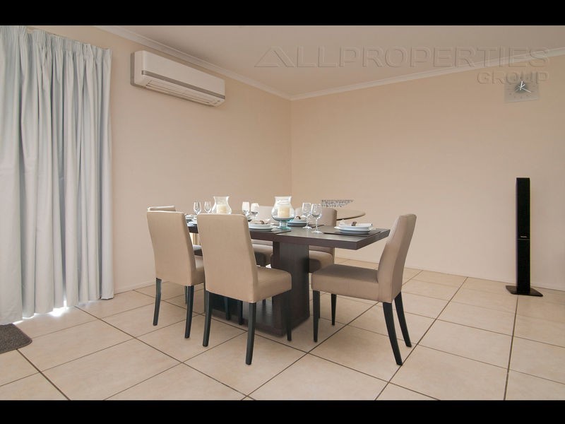 1 Kabut Court, Tanah Merah QLD 4128