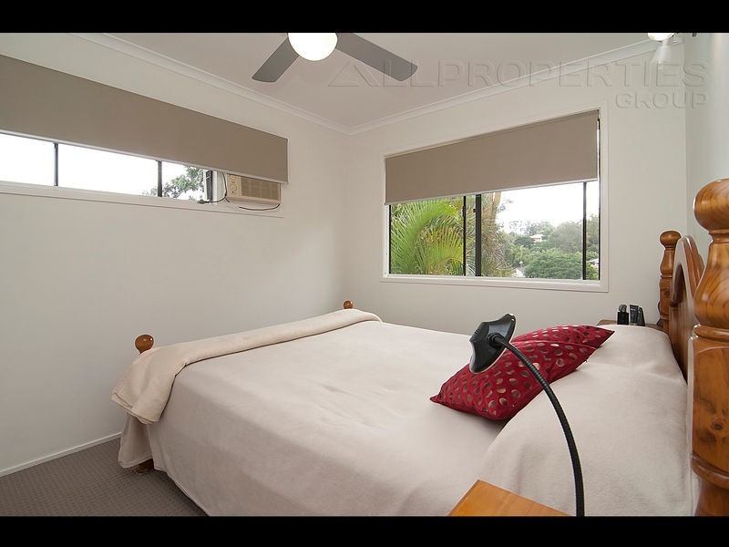 8 Terang Street, Shailer Park QLD 4128