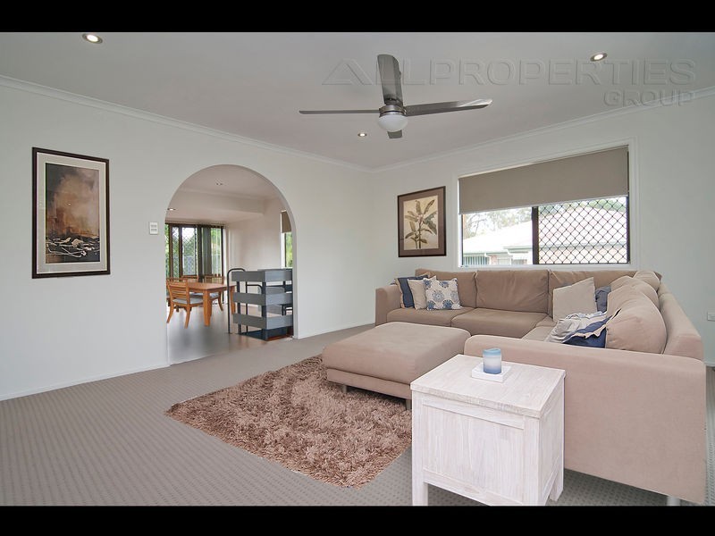 8 Terang Street, Shailer Park QLD 4128