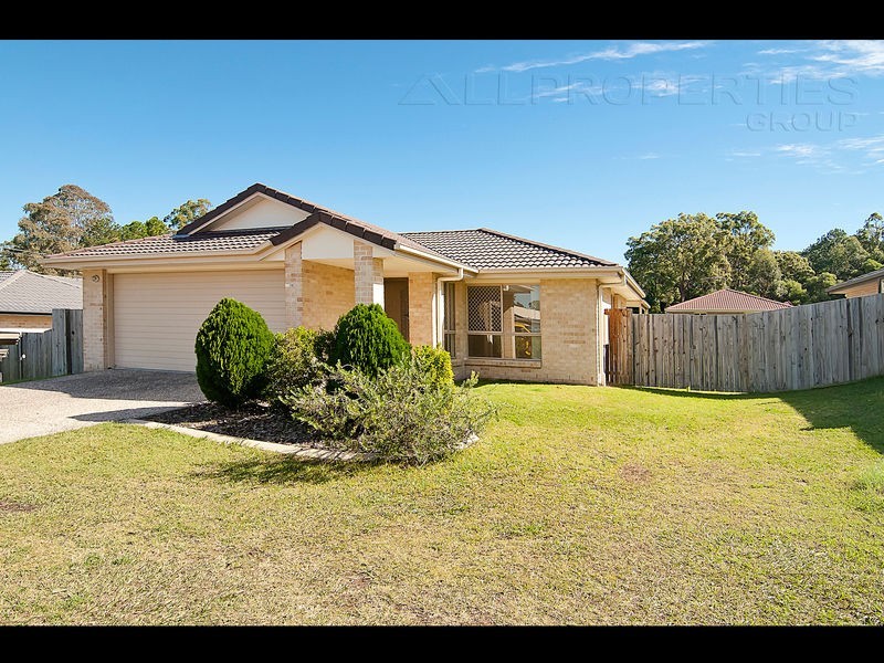 28B Spruce Street, Loganlea QLD 4131