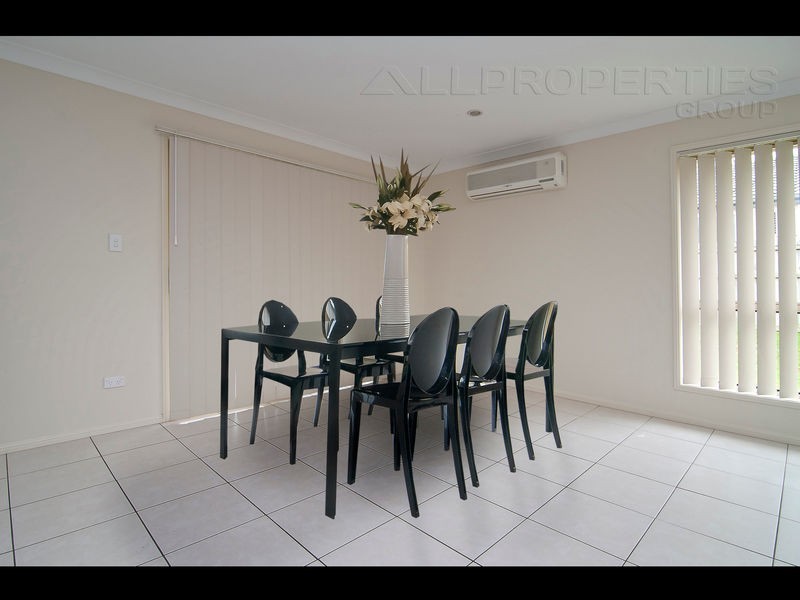 28B Spruce Street, Loganlea QLD 4131