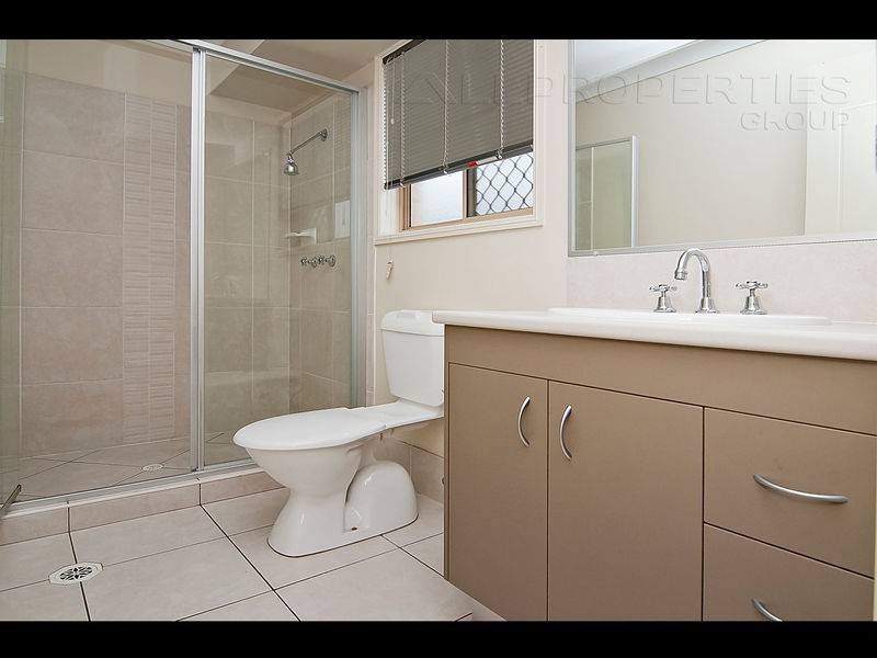 28B Spruce Street, Loganlea QLD 4131