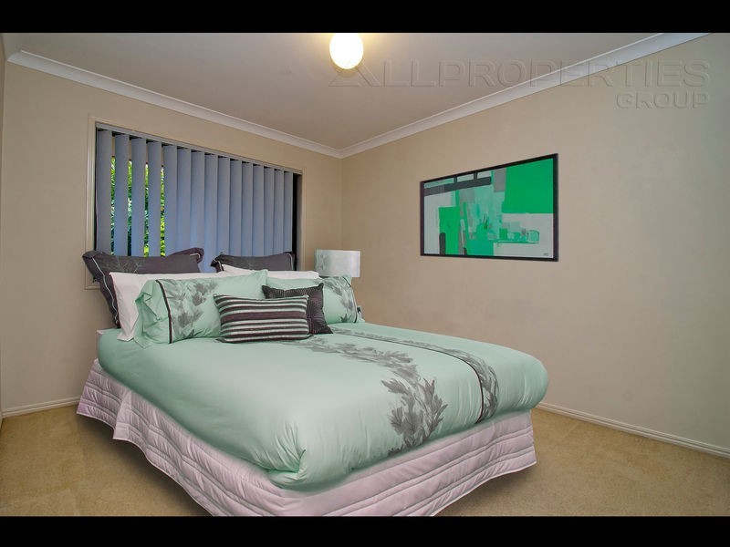 70/25 Buckingham Place, Eight Mile Plains QLD 4113
