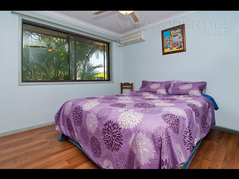1 Celosia Street, Daisy Hill QLD 4127