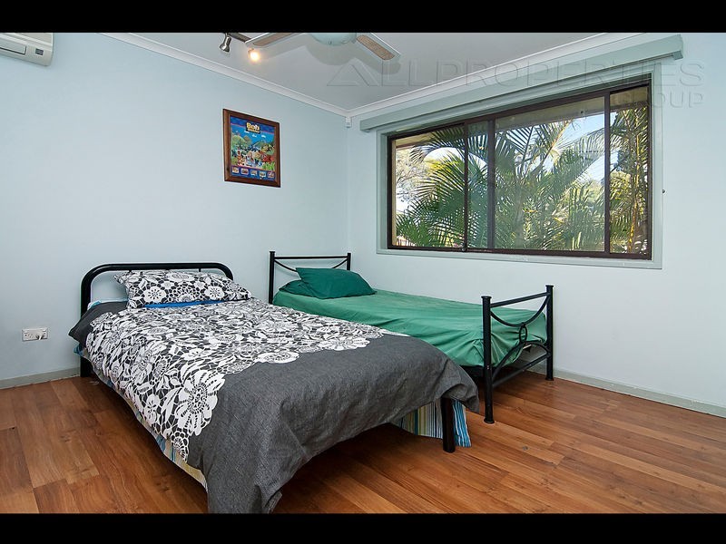 1 Celosia Street, Daisy Hill QLD 4127