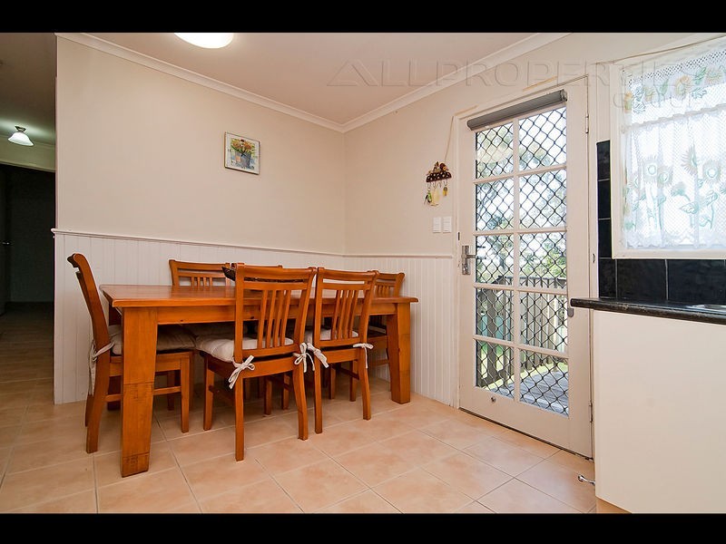 14 Nerine Street, Kingston QLD 4114