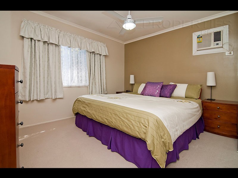 14 Nerine Street, Kingston QLD 4114