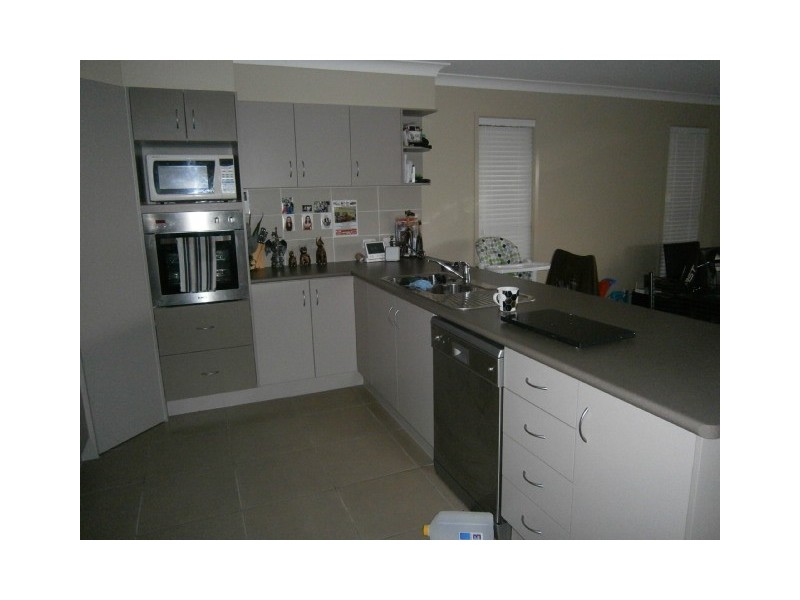 22 Kennilworth Crescent, Waterford QLD 4133