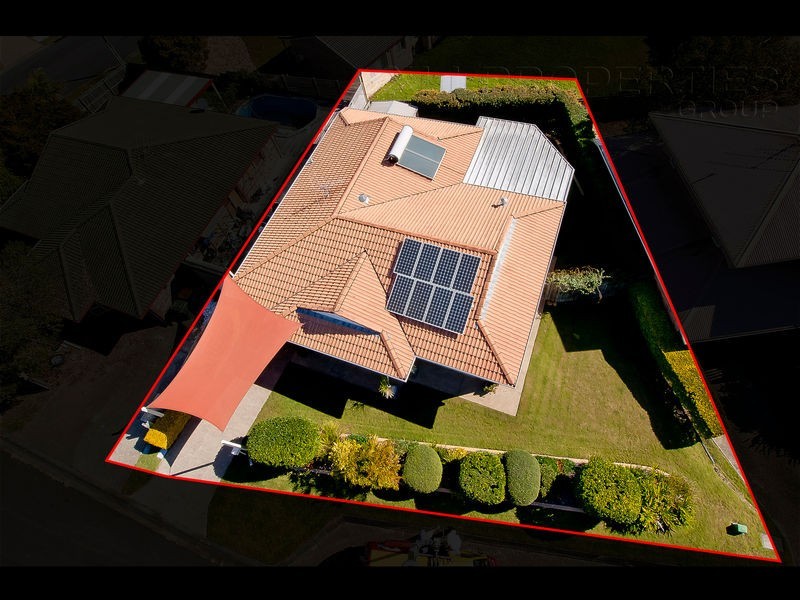 4 Eden Close, Edens Landing QLD 4207