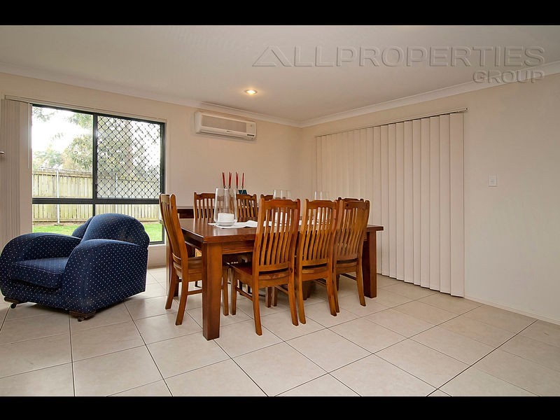 30 Pinelands Street, Loganlea QLD 4131