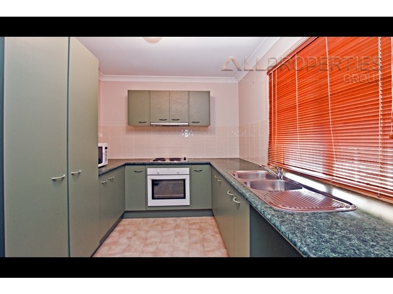 136 Pohon Drive, Tanah Merah QLD 4128